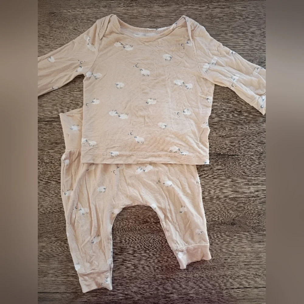 Carter's Matching Jammies